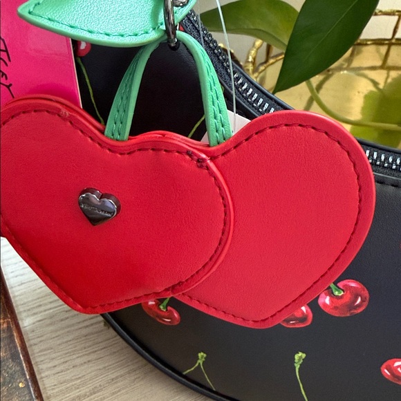Betsey Johnson XO Northy Cherry Print Crescent Shoulder Bag NWT Cherry Charm - Picture 2 of 6